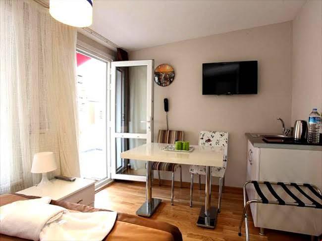 Taksim Cetinkaya Suite Стамбул Екстер'єр фото